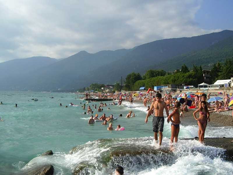 Гагры: идеальное место для пляжного отдыха в Абхазии